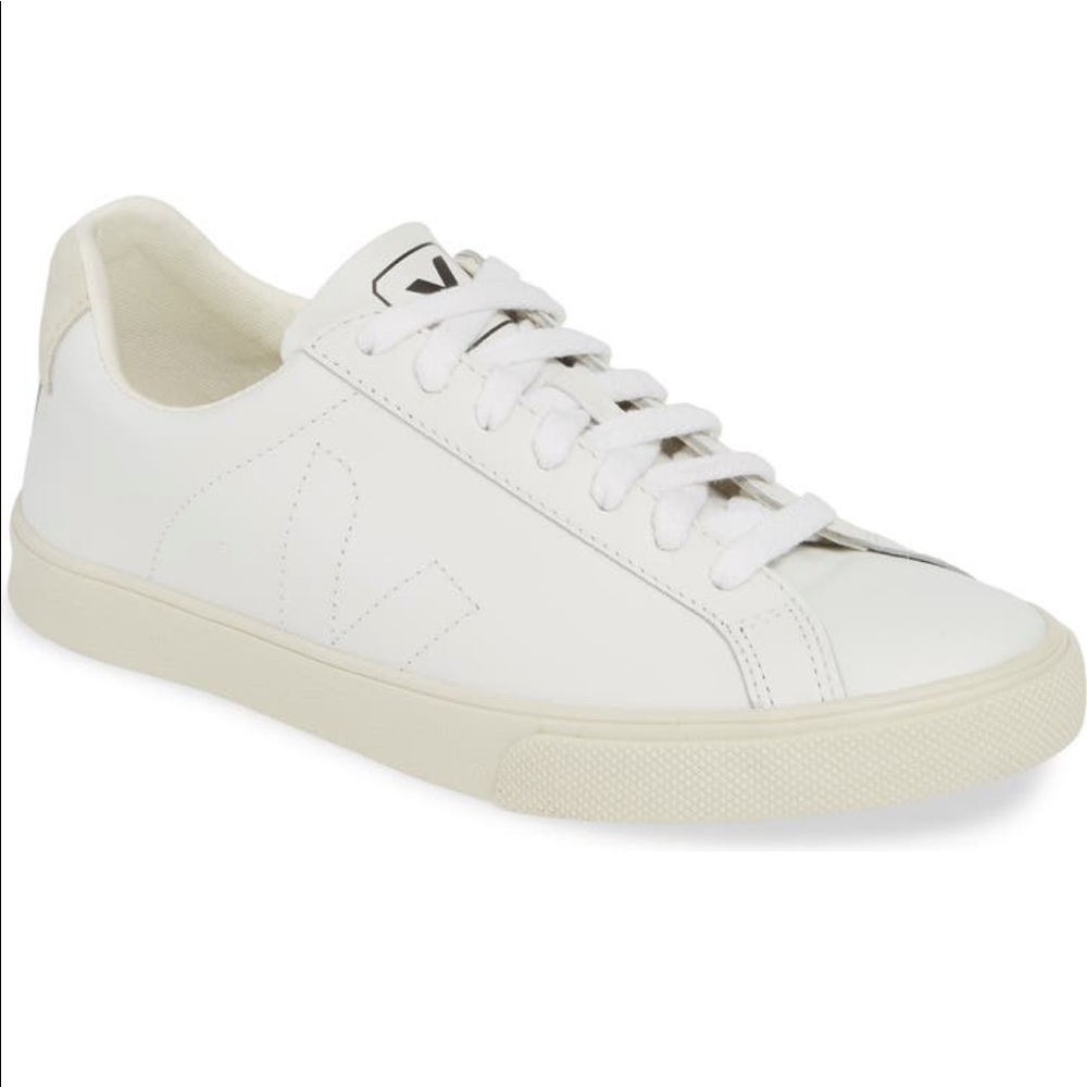 NWOT Veja Sneakers